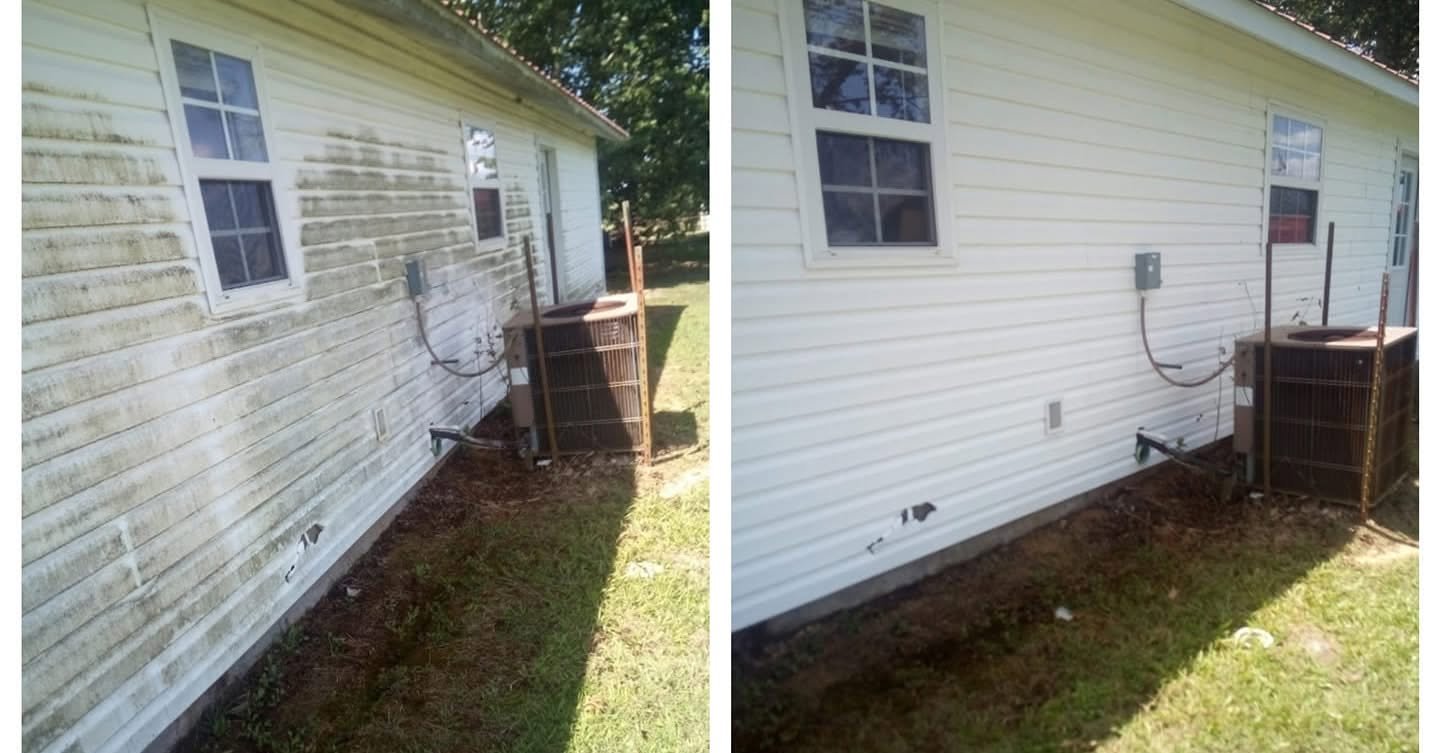 Dallas House Washing 3 Algae removal soft washing Dallas TX on white siding, before and after